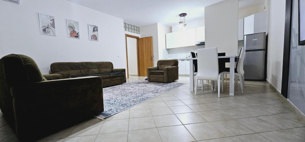 Apartment New Bazaar Side Bliss 2 Bed Apt With Free Garage
