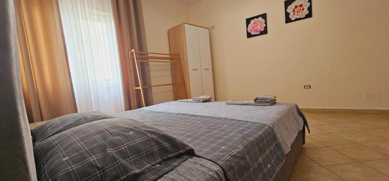 Appartement New Bazaar Side Bliss 2 Bed Apt With Free Garage Tirana